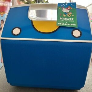 Igloo x Hello Kitty Cooler NWT